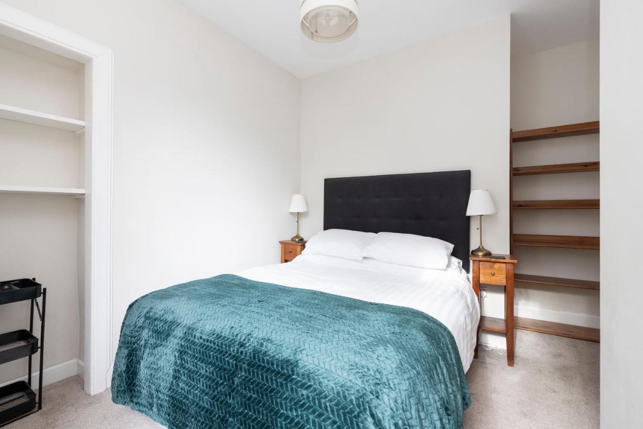 Edinburgh Holyrood Park Views Apartment Esterno foto