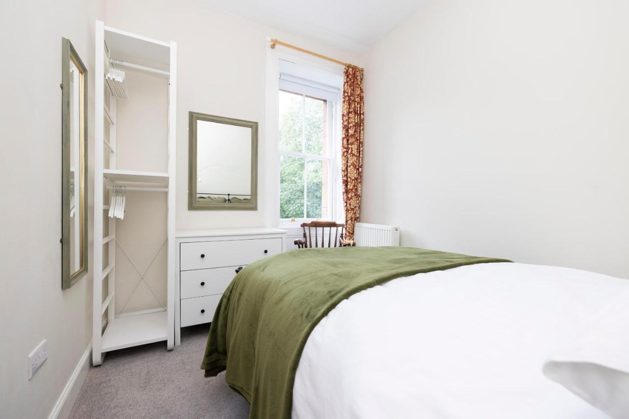 Edinburgh Holyrood Park Views Apartment Esterno foto